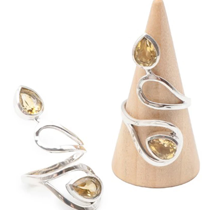 Bague en argent et éclat de citrine naturelle facettée